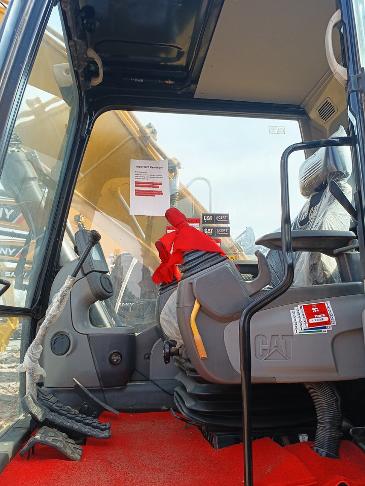 CATERPILLAR 320D2L - Excavadora de cadenas: foto 5 CATERPILLAR 320D2L - Excavadora de cadenas: foto 5