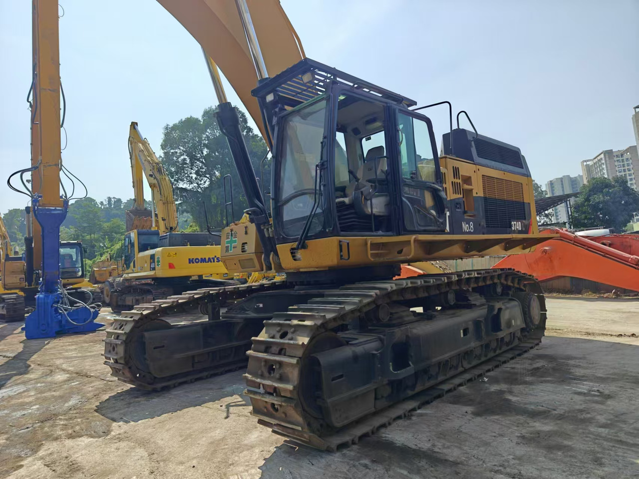 CATERPILLAR 374DL - Excavadora de cadenas: foto 2 CATERPILLAR 374DL - Excavadora de cadenas: foto 2