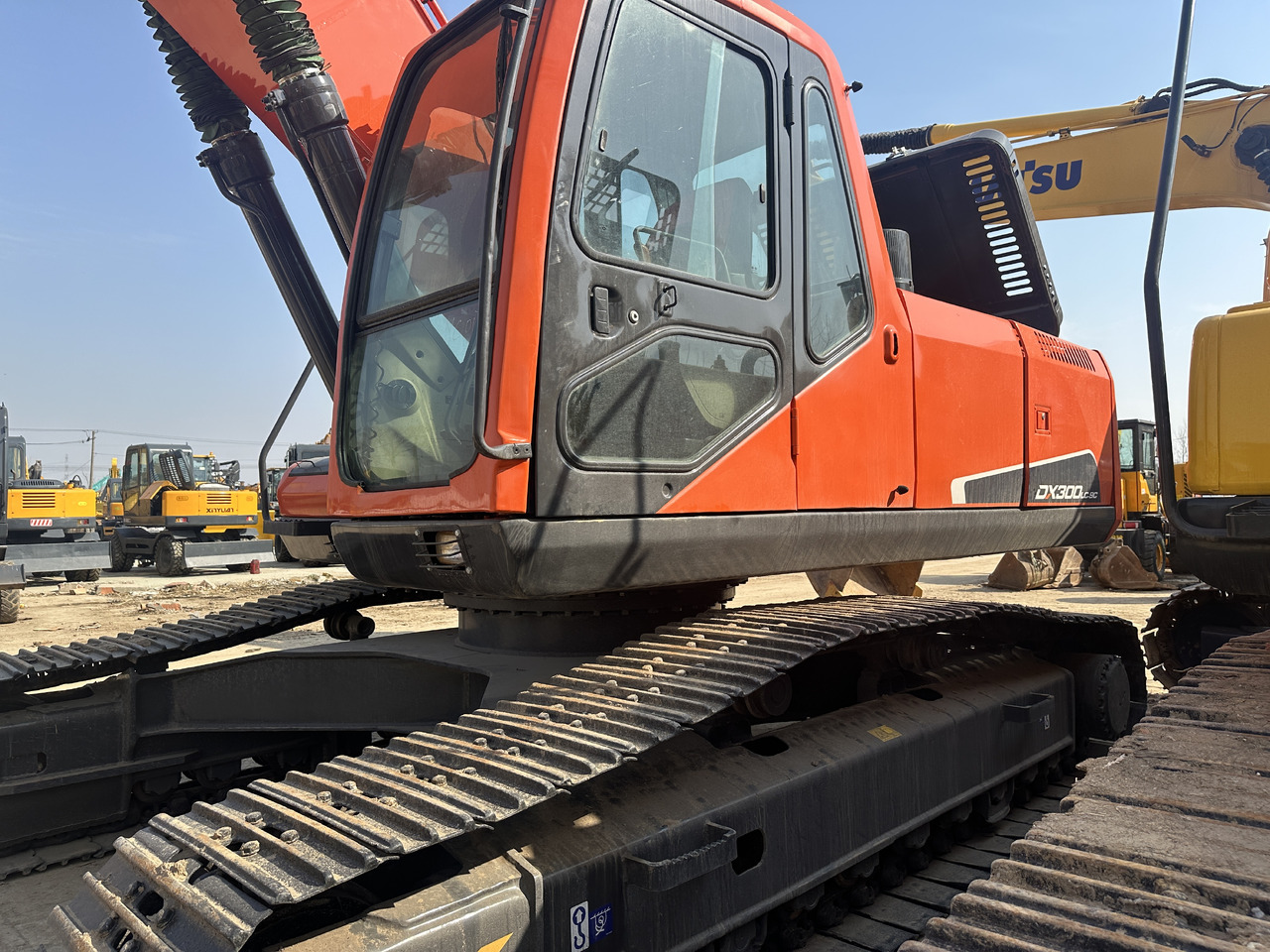 Doosan DX300-9C - Excavadora de cadenas: foto 3 Doosan DX300-9C - Excavadora de cadenas: foto 3