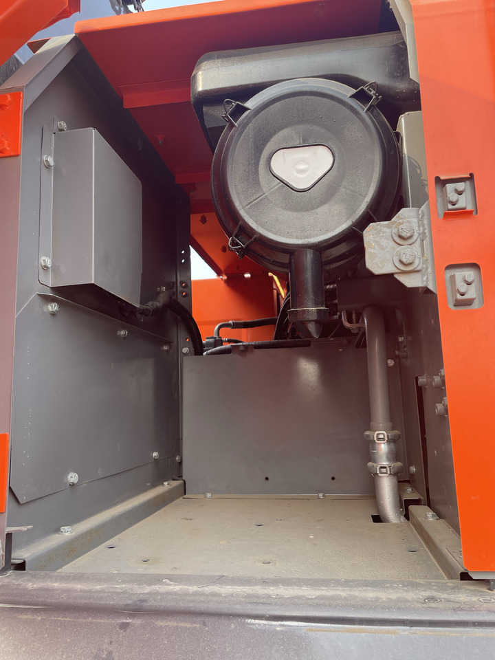 HITACHI ZX240 - Excavadora de cadenas: foto 2 HITACHI ZX240 - Excavadora de cadenas: foto 2