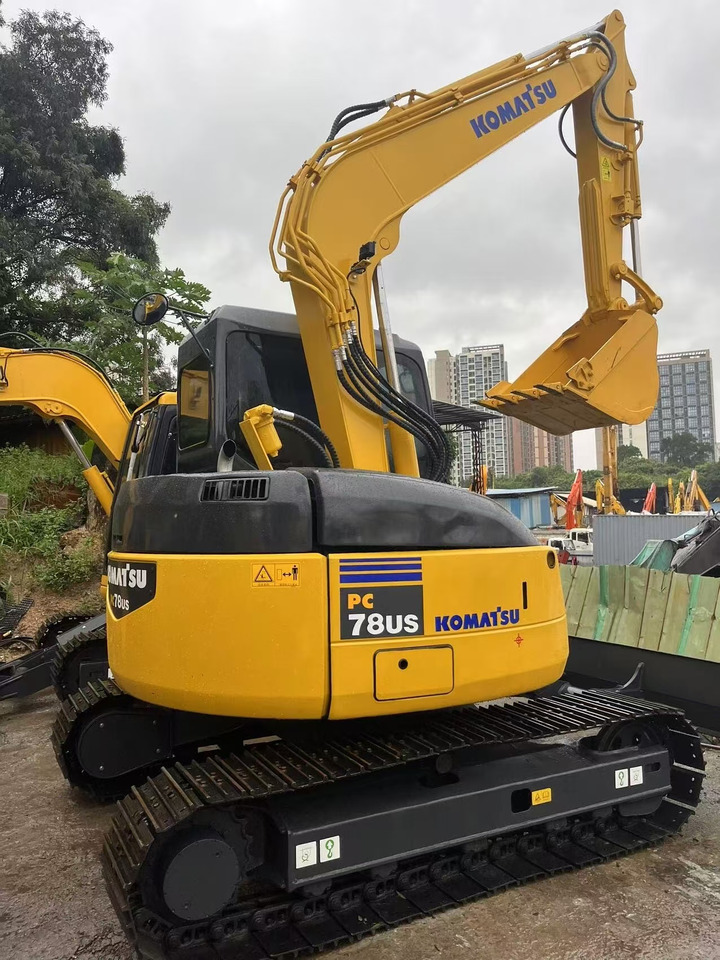 KOMATSU PC78US - Excavadora de cadenas: foto 1 KOMATSU PC78US - Excavadora de cadenas: foto 1