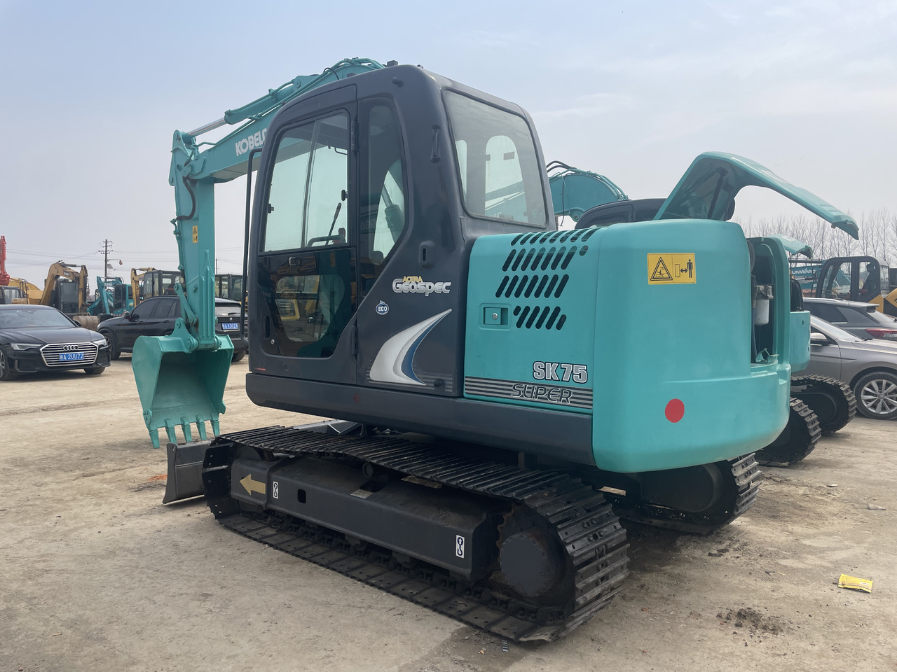Kobelco SK 75 - Excavadora de cadenas: foto 3 Kobelco SK 75 - Excavadora de cadenas: foto 3