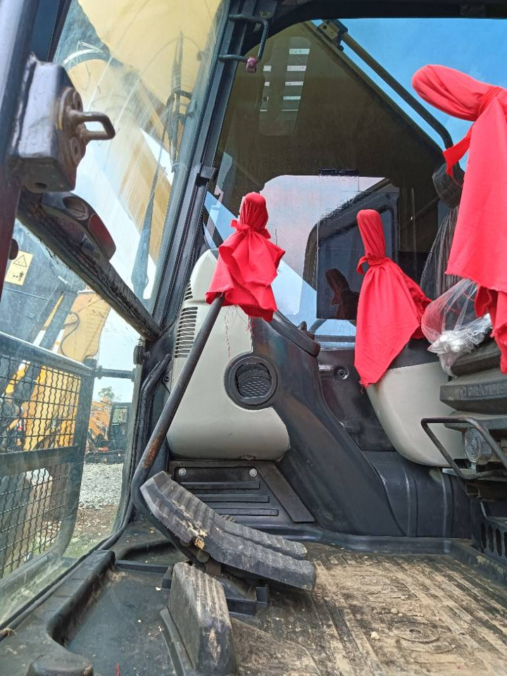 Excavadora de cadenas Komatsu PC 220-8: foto 7