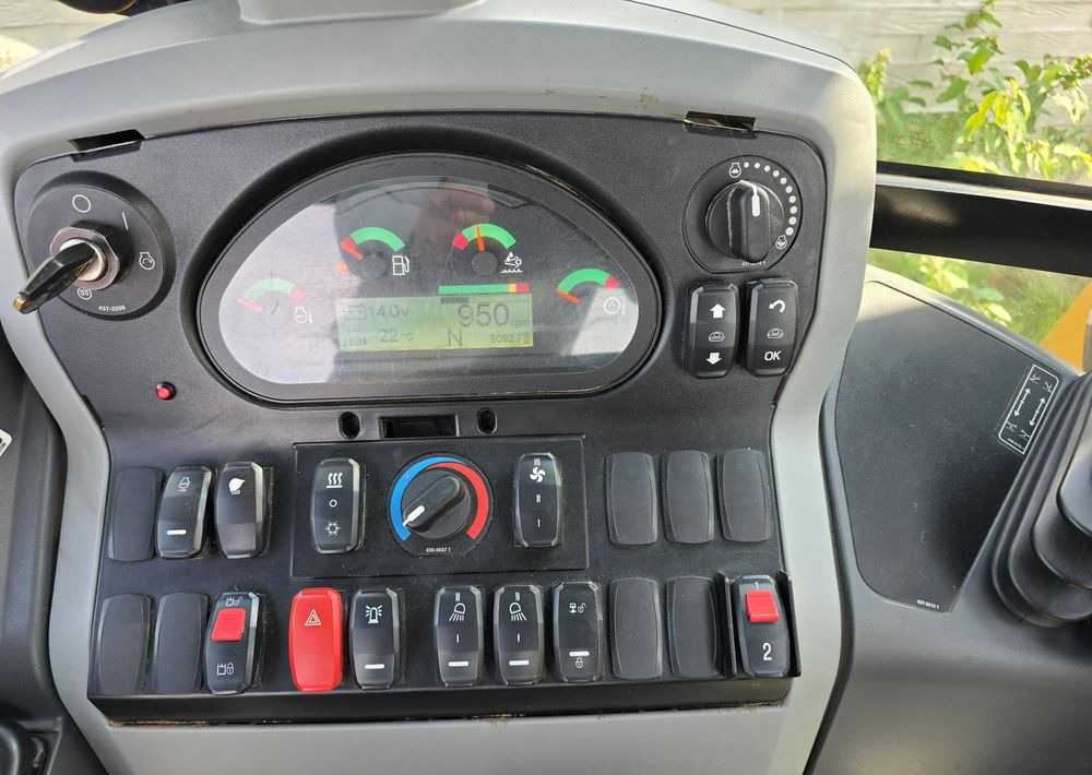 Caterpillar - Retroexcavadora: foto 4 Caterpillar - Retroexcavadora: foto 4