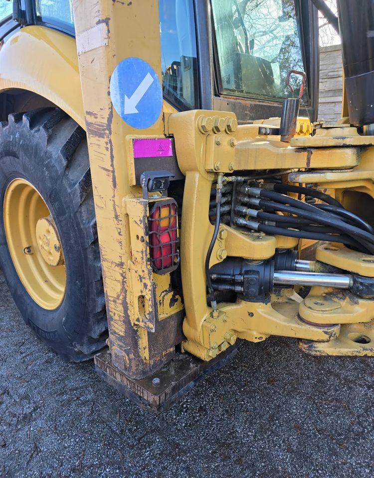 Retroexcavadora Caterpillar: foto 7 Retroexcavadora Caterpillar: foto 7