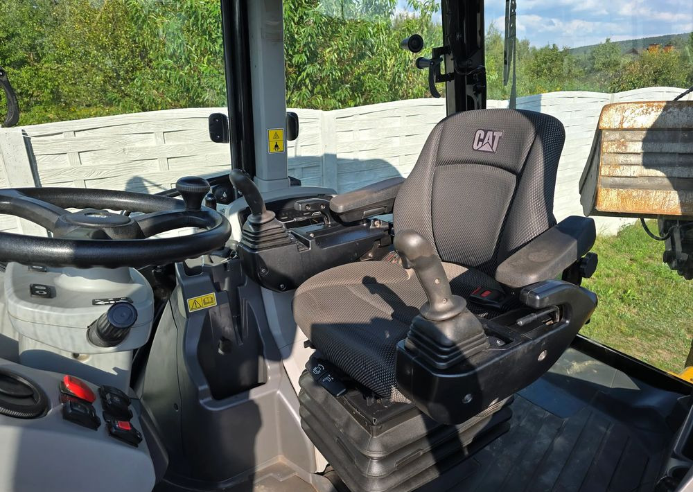 Caterpillar - Retroexcavadora: foto 4 Caterpillar - Retroexcavadora: foto 4