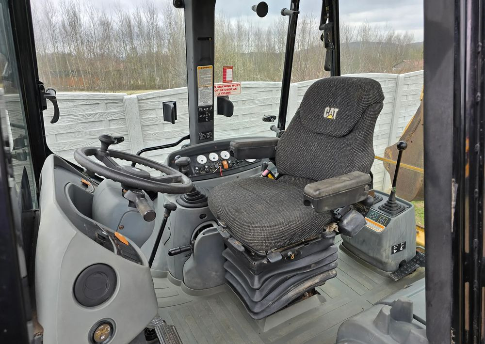 Caterpillar - Retroexcavadora: foto 2 Caterpillar - Retroexcavadora: foto 2