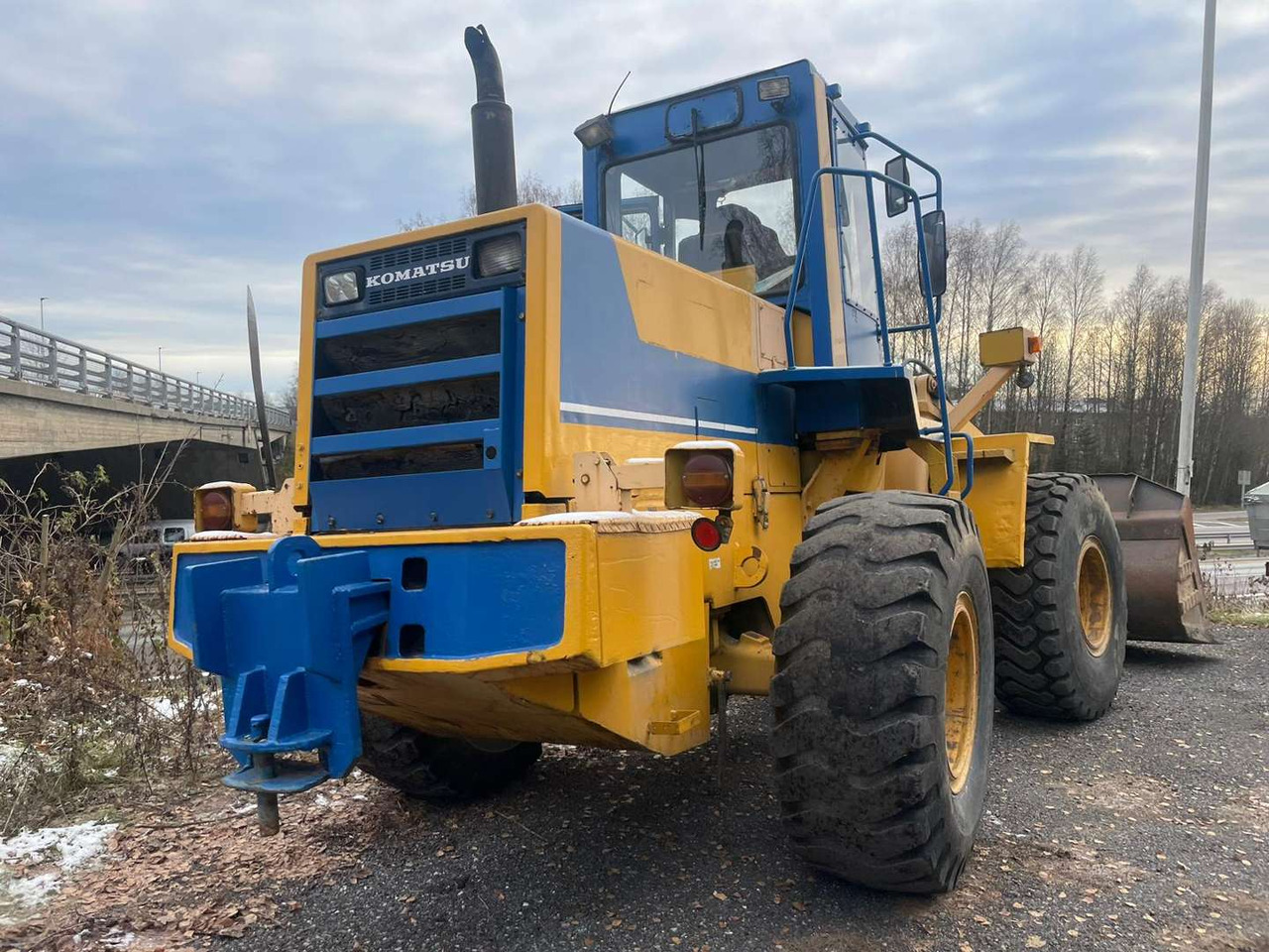 1990 KOMATSU KOMATSU WA320 Hjullaster - Cargadora de ruedas: foto 2 1990 KOMATSU KOMATSU WA320 Hjullaster - Cargadora de ruedas: foto 2