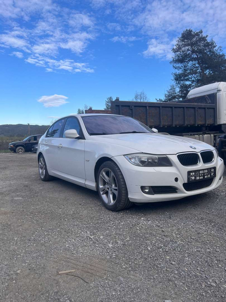 2009 BMW 316i Facelift (se mangellapp) - rep.-objekt - Sedan: foto 5 2009 BMW 316i Facelift (se mangellapp) - rep.-objekt - Sedan: foto 5