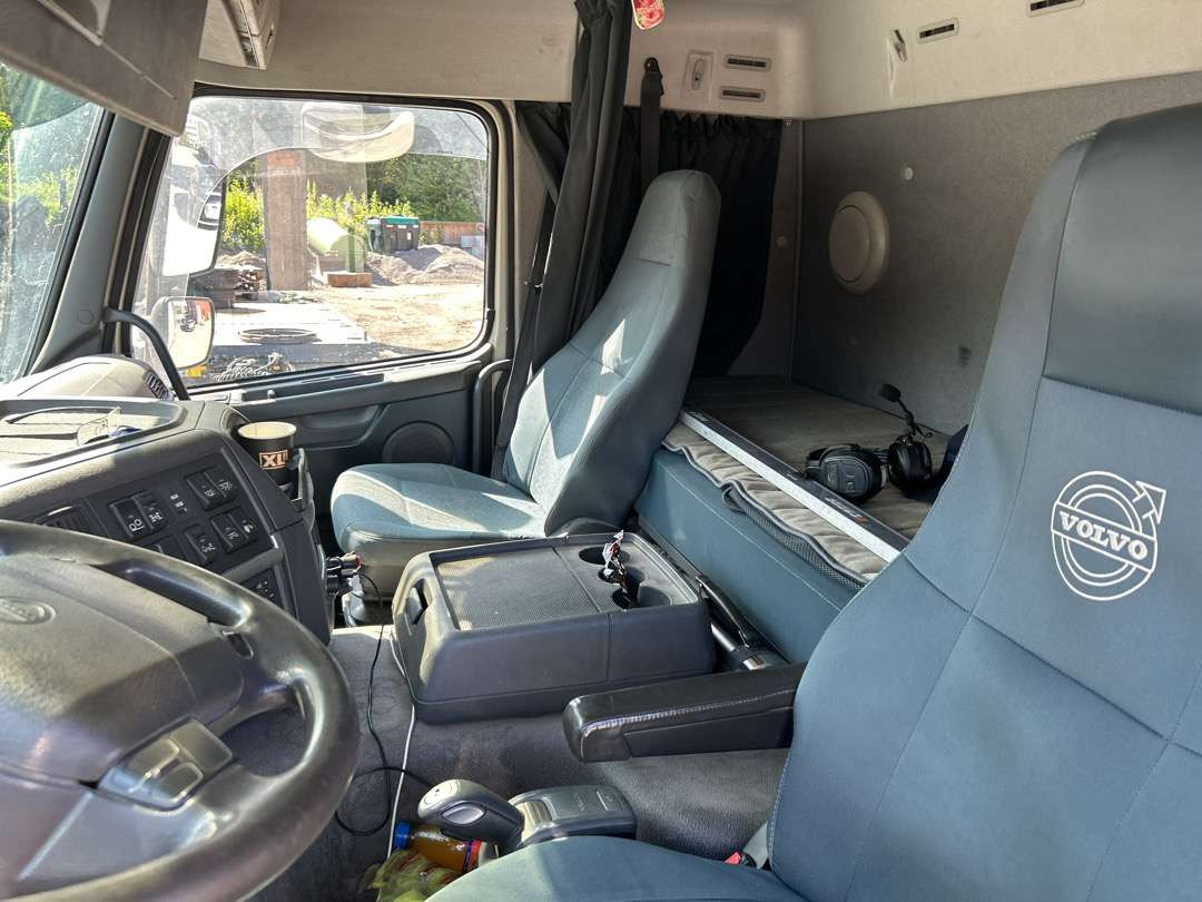 Camión volquete 2011 Dumper VOLVO FM 500 Euroklasse 5T: foto 13 Camión volquete 2011 Dumper VOLVO FM 500 Euroklasse 5T: foto 13