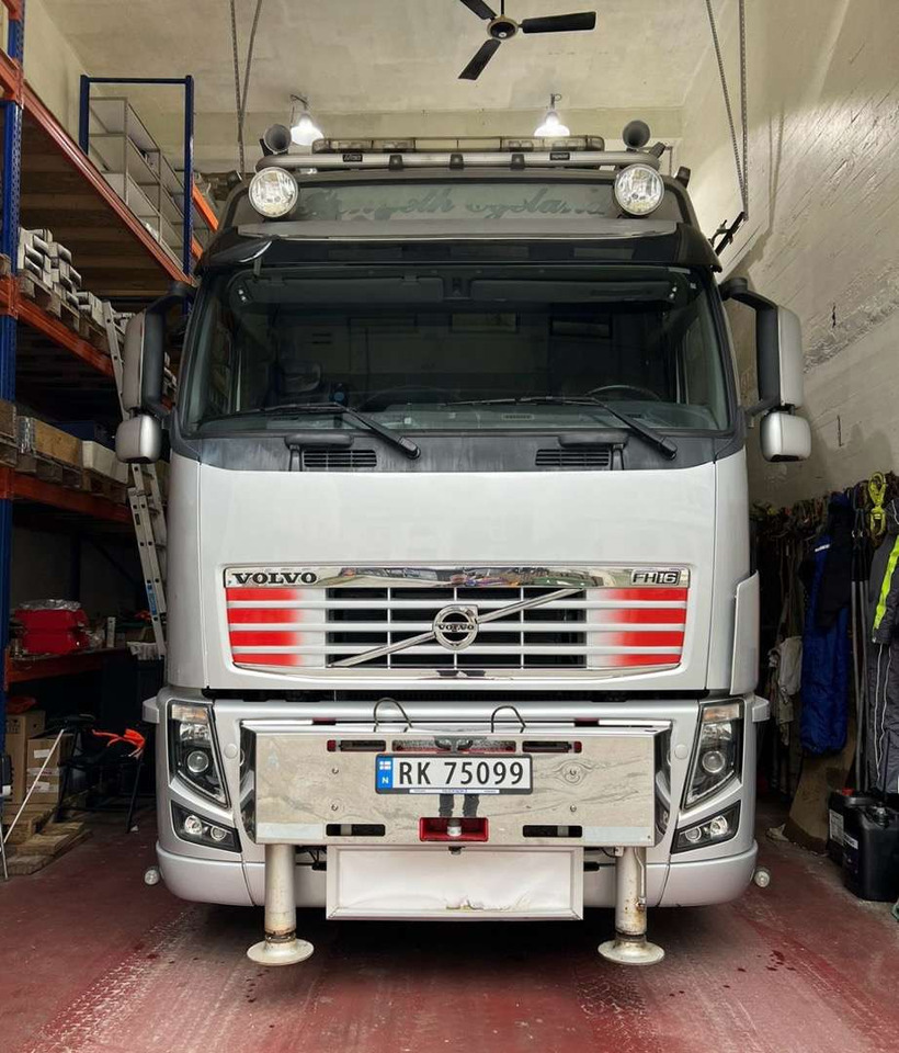 2014 Volvo FH16 750 EU-godkjent - Camión grúa: foto 3 2014 Volvo FH16 750 EU-godkjent - Camión grúa: foto 3
