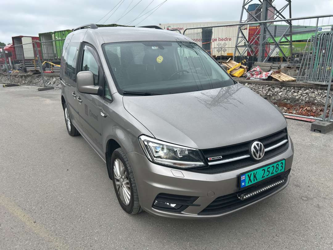 2016 Volkswagen VOLKSWAGEN CADDY EU-godkjent - Furgoneta pequeña: foto 2 2016 Volkswagen VOLKSWAGEN CADDY EU-godkjent - Furgoneta pequeña: foto 2