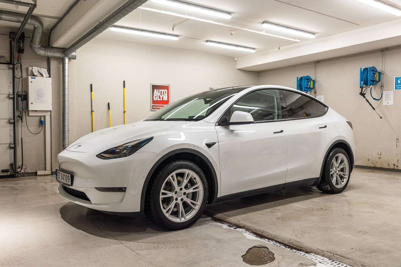 2022 Personbil Tesla Model Y Long Range AWD - Coche: foto 1 2022 Personbil Tesla Model Y Long Range AWD - Coche: foto 1