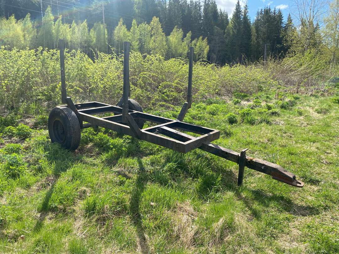 Tømmerhenger til traktor - Remolque forestal: foto 2 Tømmerhenger til traktor - Remolque forestal: foto 2