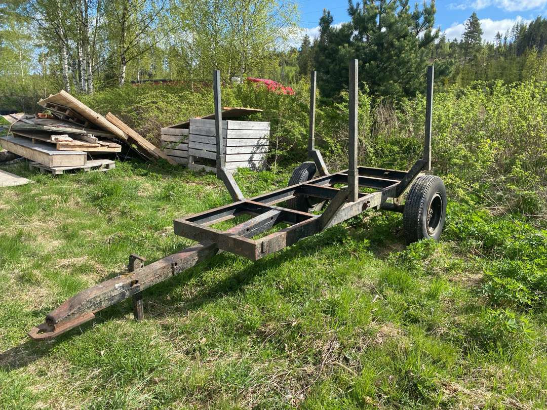 Tømmerhenger til traktor - Remolque forestal: foto 1 Tømmerhenger til traktor - Remolque forestal: foto 1
