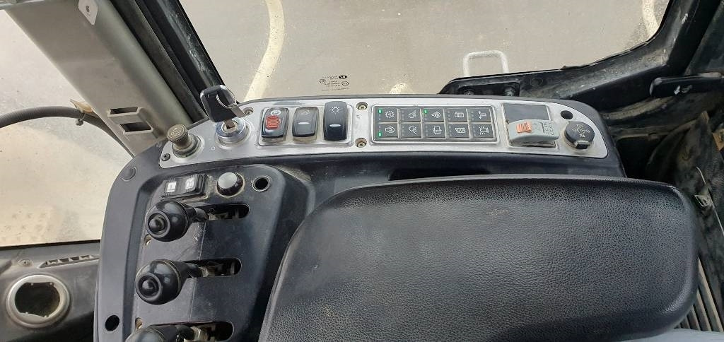 Doosan DL 550-5 - Cargadora de ruedas: foto 3 Doosan DL 550-5 - Cargadora de ruedas: foto 3