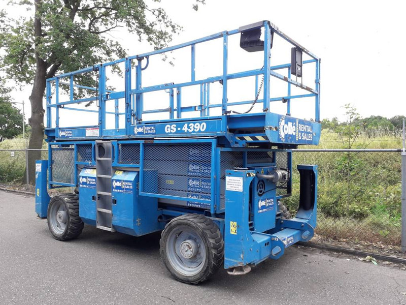 Genie GS 4390 RT | 2008 - Plataforma de tijeras: foto 2 Genie GS 4390 RT | 2008 - Plataforma de tijeras: foto 2