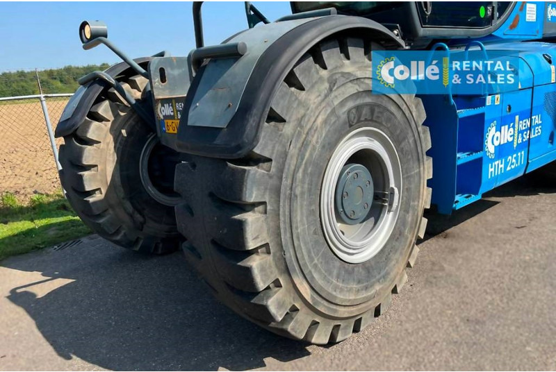 Manipulador telescópico MAGNI HTH 25.11 | 2013: foto 11