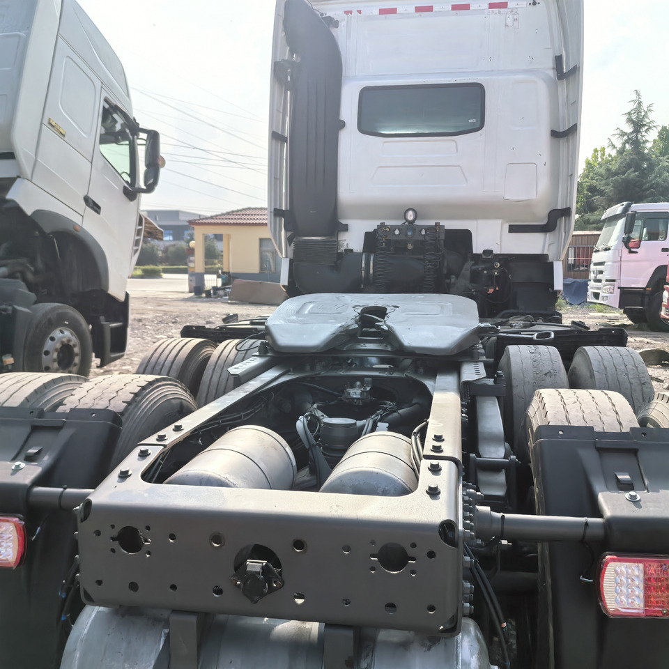 SINOTRUCK HOWO  - Cabeza tractora: foto 4 SINOTRUCK HOWO  - Cabeza tractora: foto 4