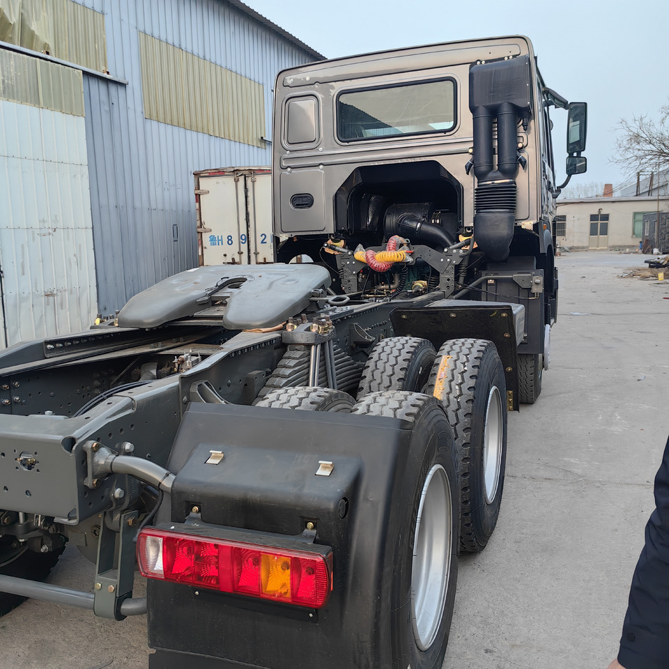 SINOTRUCK HOWO  - Cabeza tractora: foto 5 SINOTRUCK HOWO  - Cabeza tractora: foto 5