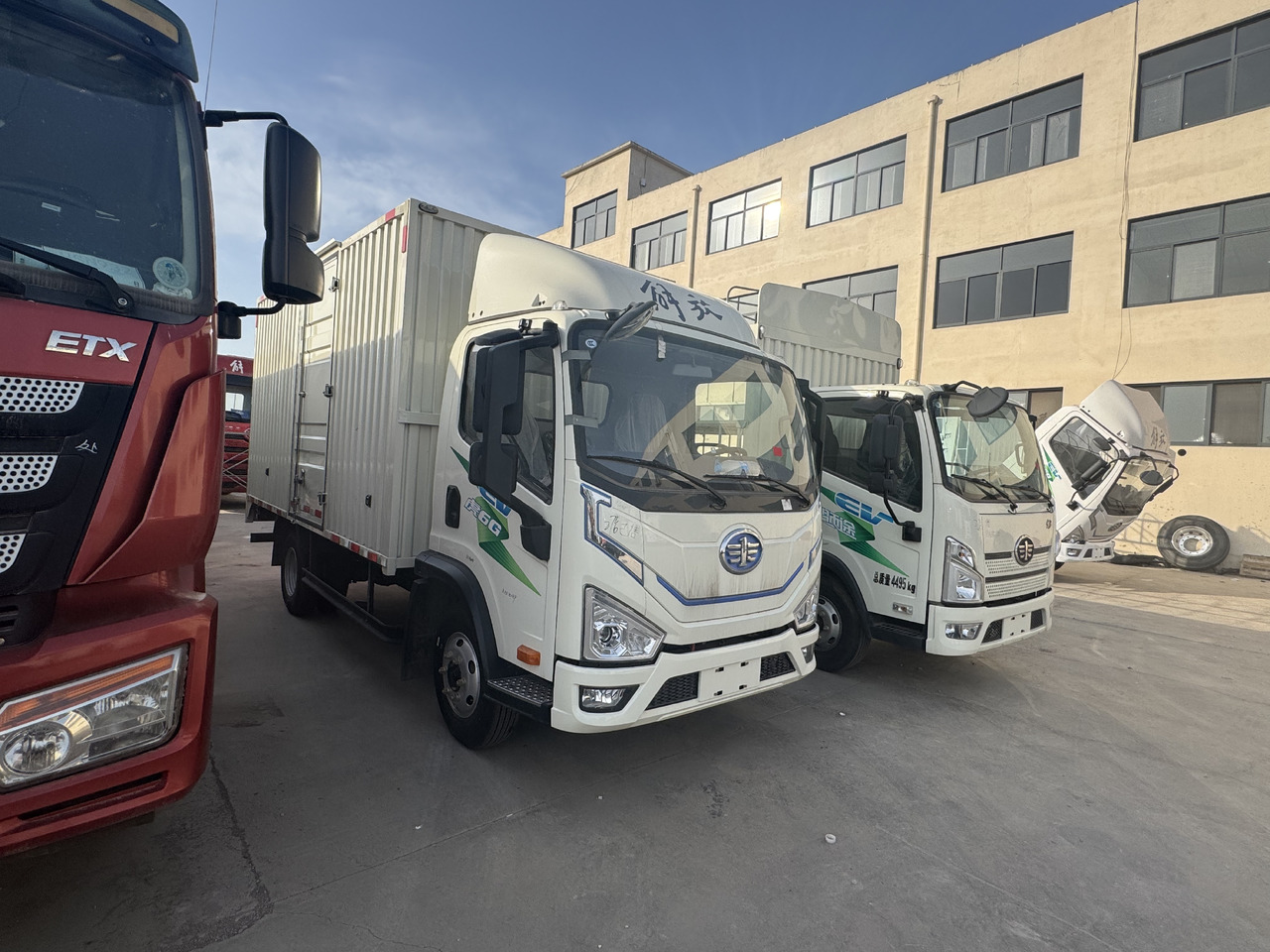 Camión caja cerrada nuevo FAW: foto 6