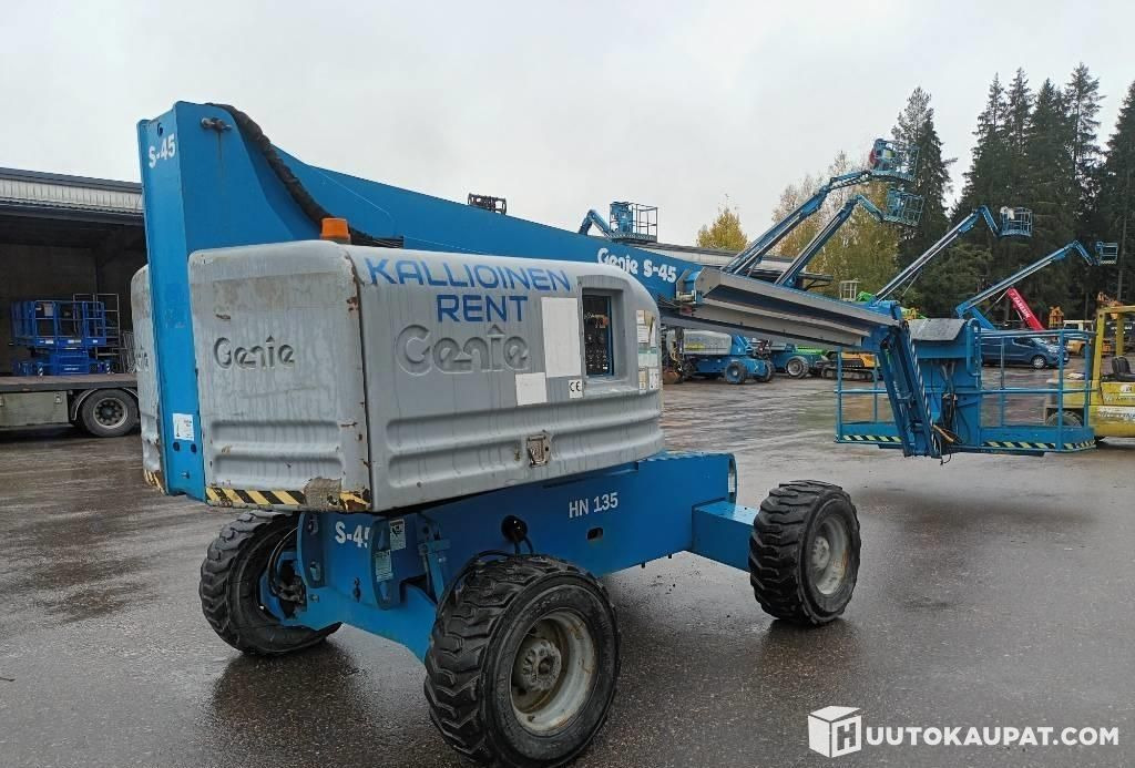Genie S-45 RT, boom lift, rough-terrain, 2003, Hyvinkää - Plataforma telescopica: foto 5 Genie S-45 RT, boom lift, rough-terrain, 2003, Hyvinkää - Plataforma telescopica: foto 5