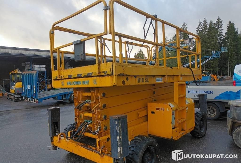 Haulotte H18 SX, scissor lift, 2005, Hyvinkää - Plataforma de tijeras: foto 3 Haulotte H18 SX, scissor lift, 2005, Hyvinkää - Plataforma de tijeras: foto 3