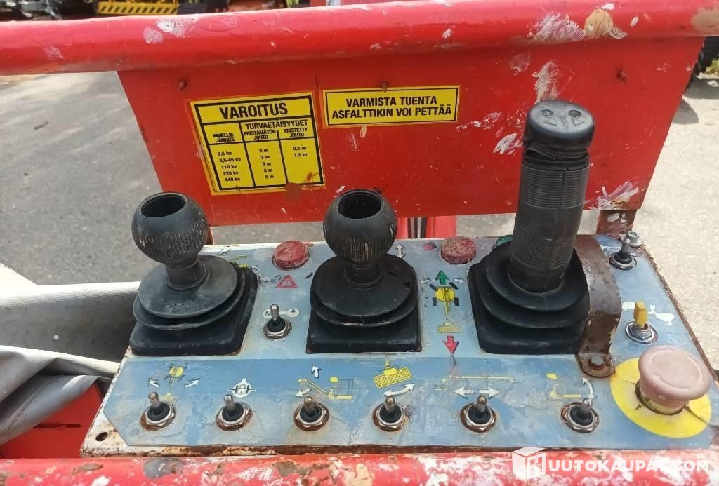 Haulotte HA 18 PX NT, Boom lift, Tracked, 2005, Hyvinkää - Plataforma articulada: foto 4 Haulotte HA 18 PX NT, Boom lift, Tracked, 2005, Hyvinkää - Plataforma articulada: foto 4