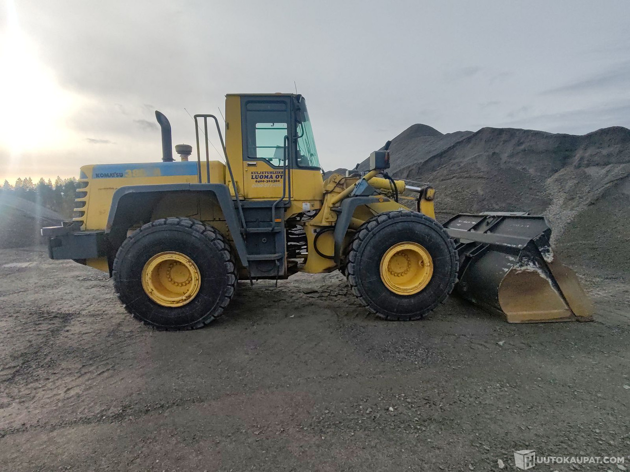 Komatsu WA380-3H pyöräkuormaaja, 1995, Alajärvi - Cargadora de ruedas: foto 2 Komatsu WA380-3H pyöräkuormaaja, 1995, Alajärvi - Cargadora de ruedas: foto 2