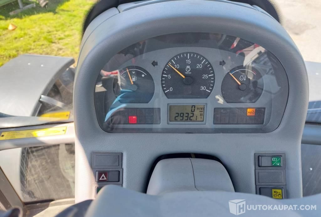 Valtra M 120 E, VAIN 2932 h, Okraspecial, 2004, Kokkola - Maquinaria agrícola: foto 3 Valtra M 120 E, VAIN 2932 h, Okraspecial, 2004, Kokkola - Maquinaria agrícola: foto 3