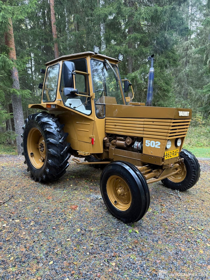 Valmet 502, 1975 + Perälevy, Mänttä-Vilppula - Tractor: foto 1 Valmet 502, 1975 + Perälevy, Mänttä-Vilppula - Tractor: foto 1