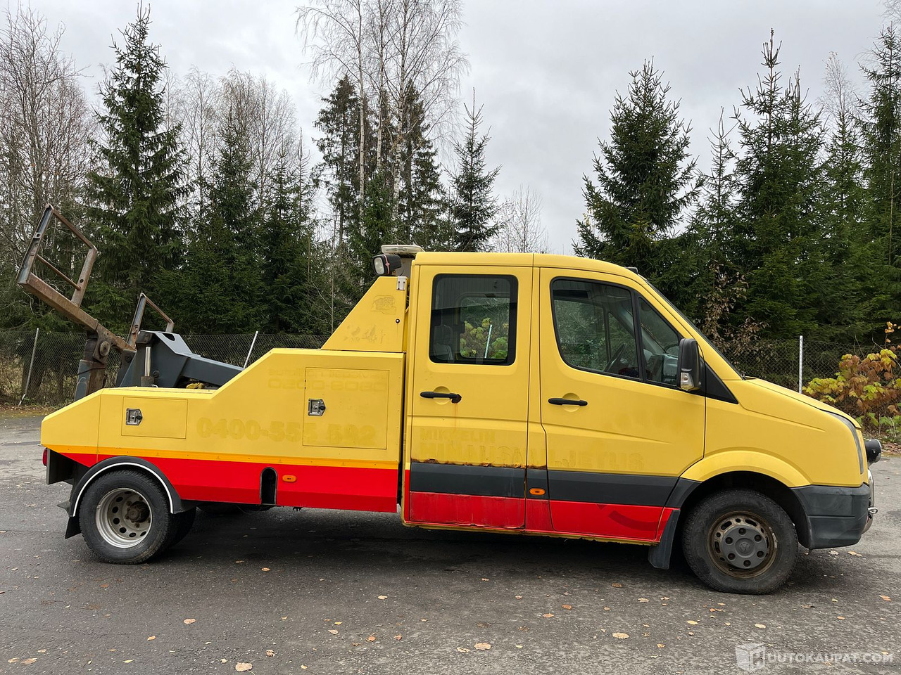 Volkswagen Crafter 50  4ov hinausauto 2010, Tampere - Grua de remolque autos: foto 1 Volkswagen Crafter 50  4ov hinausauto 2010, Tampere - Grua de remolque autos: foto 1