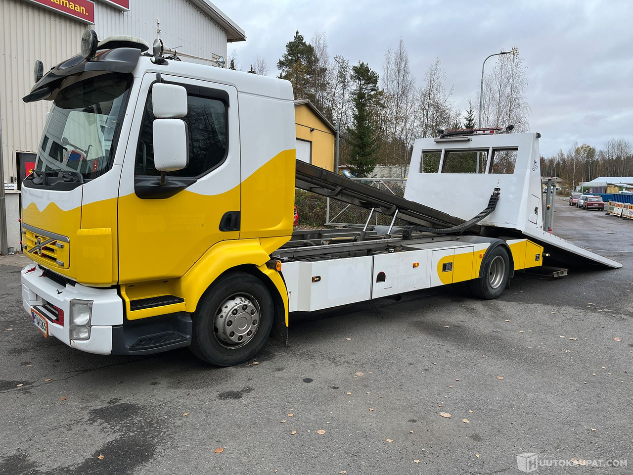 Volvo FLL42 hinausauto, 2012, 7.0 l, Diesel, 649 000 km, Tampere - Grua de remolque autos: foto 1 Volvo FLL42 hinausauto, 2012, 7.0 l, Diesel, 649 000 km, Tampere - Grua de remolque autos: foto 1