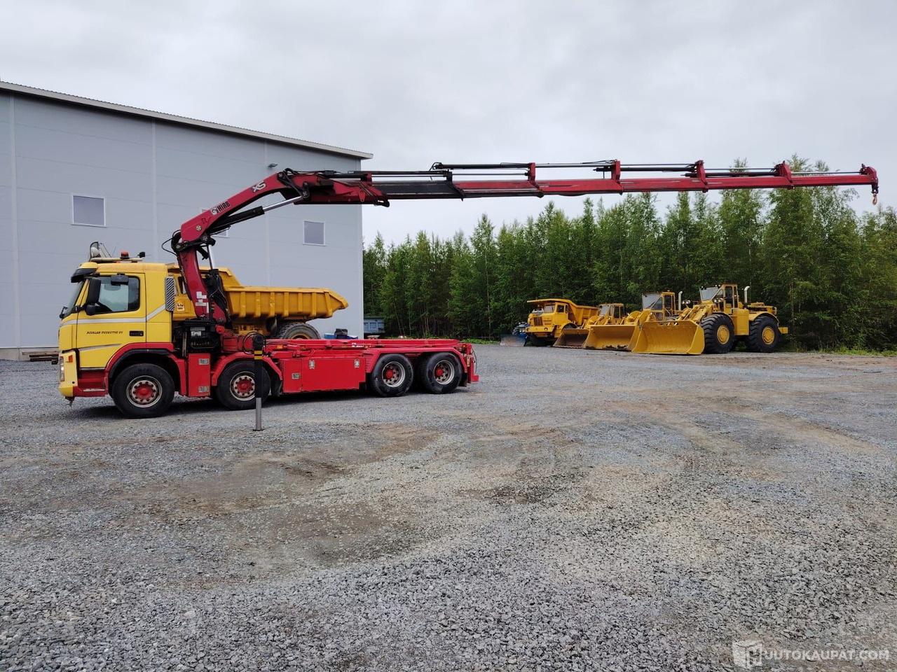 Volvo FM 12, 2005 + Hiab nosturi, Alavus - Camión con equipo de cable, Camión grúa: foto 1 Volvo FM 12, 2005 + Hiab nosturi, Alavus - Camión con equipo de cable, Camión grúa: foto 1