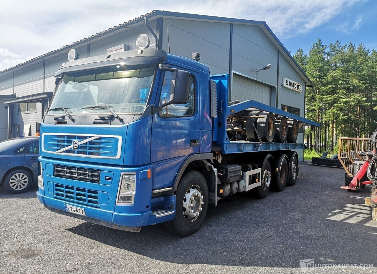 Volvo FM12 vaihtolava-auto, kats.voimassa 9/26 asti, 2004, Eura - Camión con equipo de cable: foto 2 Volvo FM12 vaihtolava-auto, kats.voimassa 9/26 asti, 2004, Eura - Camión con equipo de cable: foto 2