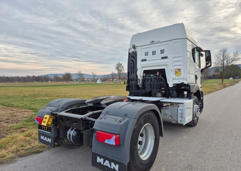 MAN TGS 18.470 NAUKA JAZDY STANDARD 4x2 / TGX 18.360 400 510 460 500 TOP STAN / ŚWIEŻO SPROWADZONY - Cabeza tractora: foto 3 MAN TGS 18.470 NAUKA JAZDY STANDARD 4x2 / TGX 18.360 400 510 460 500 TOP STAN / ŚWIEŻO SPROWADZONY - Cabeza tractora: foto 3