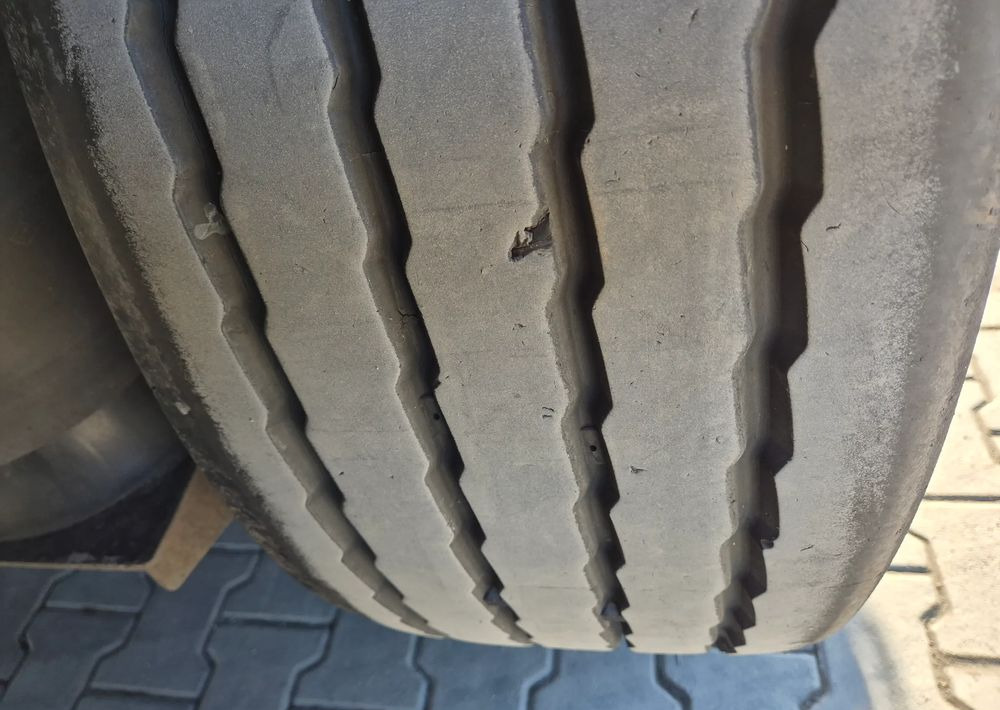 Krone BDE STANDARD PODNOSZONY DACH / z Niemiec PONADGABARYTY POSZERZANA OPONY 80% - Semirremolque lona: foto 4 Krone BDE STANDARD PODNOSZONY DACH / z Niemiec PONADGABARYTY POSZERZANA OPONY 80% - Semirremolque lona: foto 4