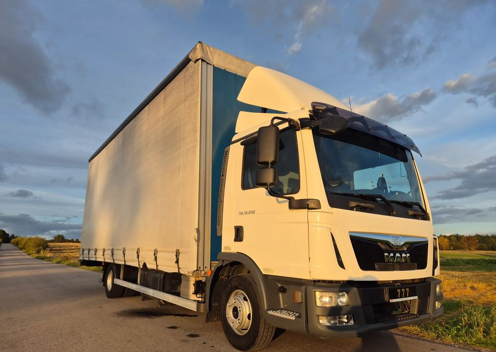 MAN TGL 12.250 6.2m 7.6m HAK AUTOMAT KLIMA 12000kg ESP EURO 6 mega / TOP STAN / okazja nauka jazdy MOŻLIWOŚĆ DOSTOSOWANIA elka - Camión lona: foto 5 MAN TGL 12.250 6.2m 7.6m HAK AUTOMAT KLIMA 12000kg ESP EURO 6 mega / TOP STAN / okazja nauka jazdy MOŻLIWOŚĆ DOSTOSOWANIA elka - Camión lona: foto 5
