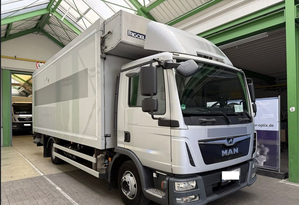 MAN TGL 12.250 6.3m AUTOMAT KLIMA z Niemiec ESP EURO 6 / 4.3 rozstaw / Chlodnia FRIGOBLOCK / TOP STAN / okazja nauka jazdy MOŻLIWOŚĆ DOSTOSOWANIA 12t - Camión frigorífico: foto 1 MAN TGL 12.250 6.3m AUTOMAT KLIMA z Niemiec ESP EURO 6 / 4.3 rozstaw / Chlodnia FRIGOBLOCK / TOP STAN / okazja nauka jazdy MOŻLIWOŚĆ DOSTOSOWANIA 12t - Camión frigorífico: foto 1