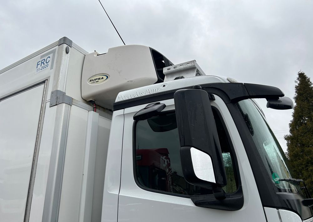 Mercedes-Benz Antos 1824 CARRIER SUPRA 1150 DRZWI + winda i drzwi boczne / 7.7m / z Holandii / KLIMA LEKKI / Axor man Tgm T1000-R THERMO King - Camión frigorífico: foto 2 Mercedes-Benz Antos 1824 CARRIER SUPRA 1150 DRZWI + winda i drzwi boczne / 7.7m / z Holandii / KLIMA LEKKI / Axor man Tgm T1000-R THERMO King - Camión frigorífico: foto 2