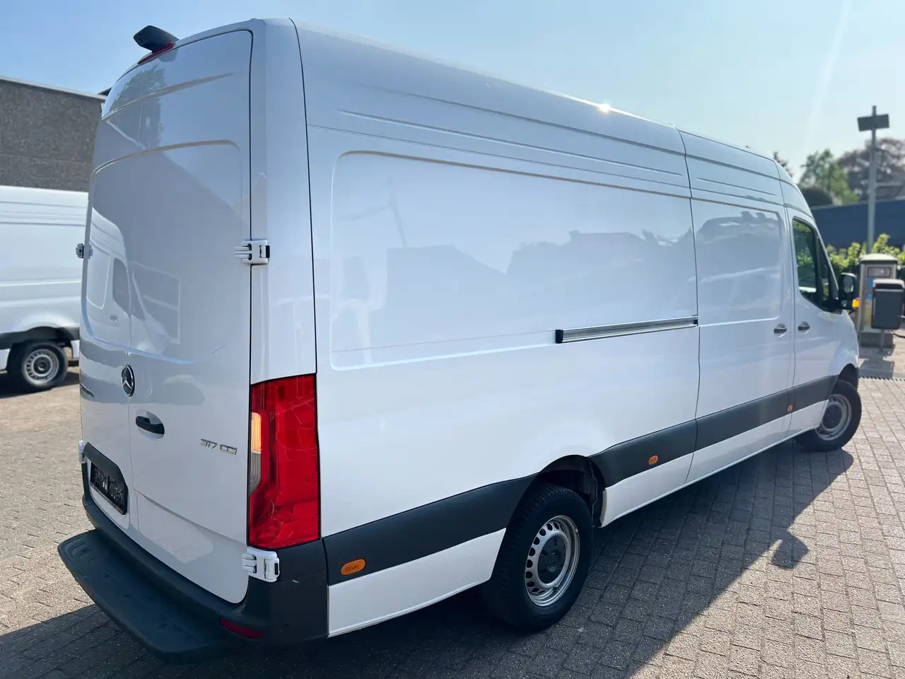 Mercedes-Benz Sprinter 317 L3H2 PRO (35.950ex) FACELIFT |CAMERA| 11" MBUX - Furgón: foto 4 Mercedes-Benz Sprinter 317 L3H2 PRO (35.950ex) FACELIFT |CAMERA| 11" MBUX - Furgón: foto 4