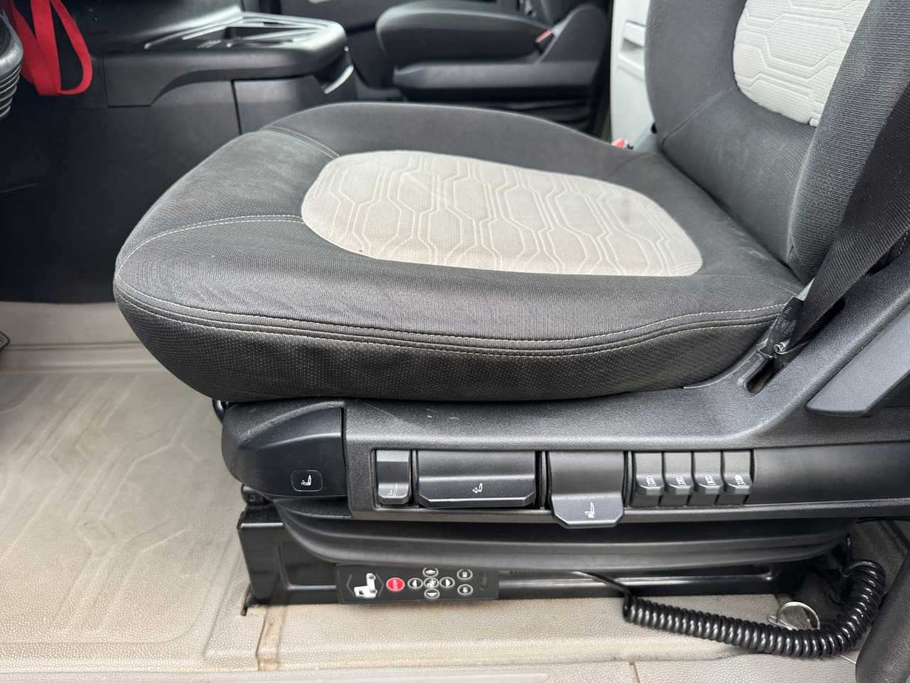 Ford F-Max 500 - Cabina e interior: foto 4 Ford F-Max 500 - Cabina e interior: foto 4