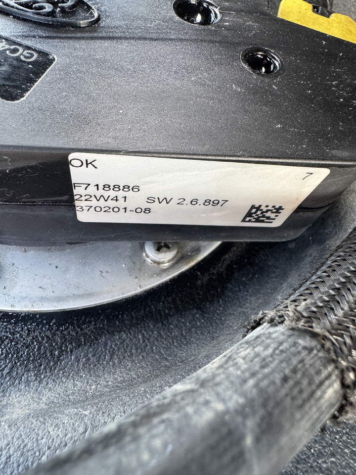 Ford F-Max Cargo - Depósito de AdBlue: foto 2 Ford F-Max Cargo - Depósito de AdBlue: foto 2