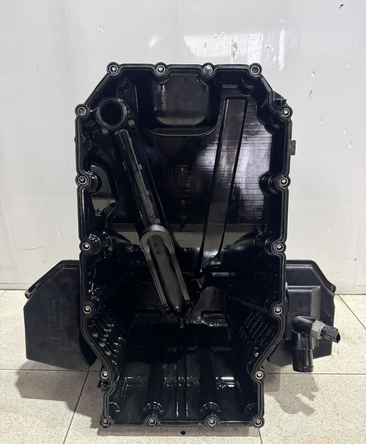 Mercedes-Benz Atego III E6 OM934 A934010XXXX Mercedes-Benz Atego III E6 OM934 - Cárter para Camión: foto 3 Mercedes-Benz Atego III E6 OM934 A934010XXXX Mercedes-Benz Atego III E6 OM934 - Cárter para Camión: foto 3