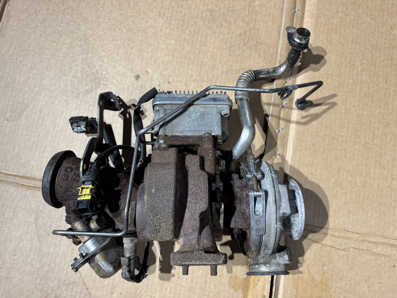 Mercedes OM934 Atego III E6 - Turbocompresor: foto 3 Mercedes OM934 Atego III E6 - Turbocompresor: foto 3