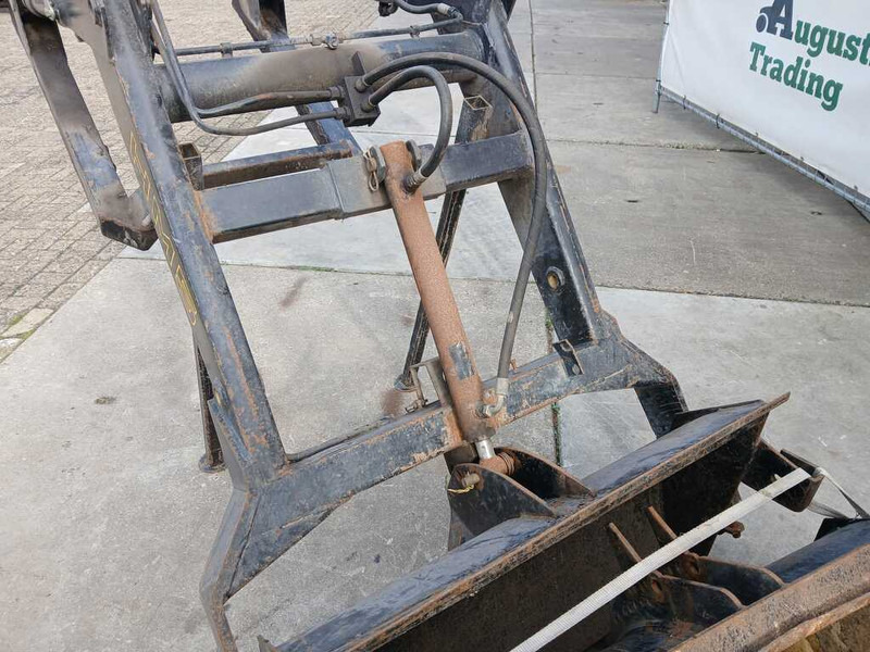 Agram H-M5-62 - Cargador frontal para tractor: foto 5 Agram H-M5-62 - Cargador frontal para tractor: foto 5