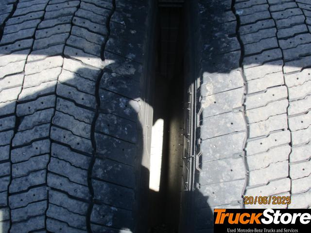 Mercedes-Benz Actros 1845 LS nRL - Cabeza tractora: foto 5 Mercedes-Benz Actros 1845 LS nRL - Cabeza tractora: foto 5