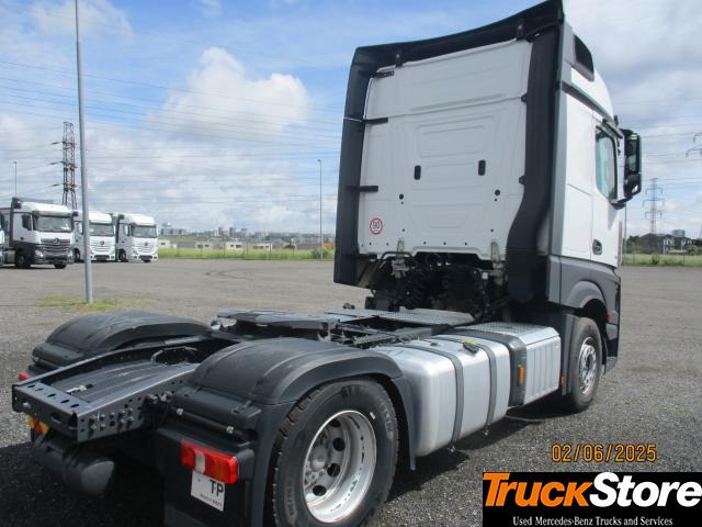 Mercedes-Benz Actros 1851 LS - Cabeza tractora: foto 2 Mercedes-Benz Actros 1851 LS - Cabeza tractora: foto 2