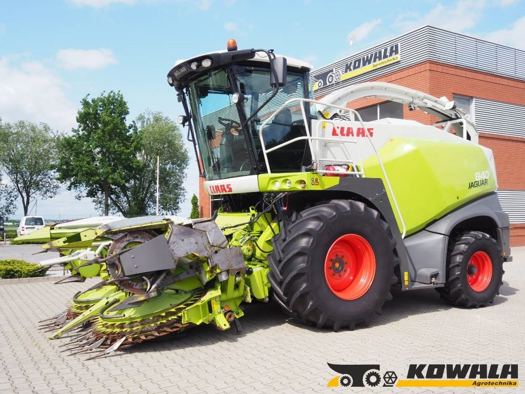 Claas Jaguar 840 + Orbis 450 - Cosechadora de forraje: foto 1 Claas Jaguar 840 + Orbis 450 - Cosechadora de forraje: foto 1