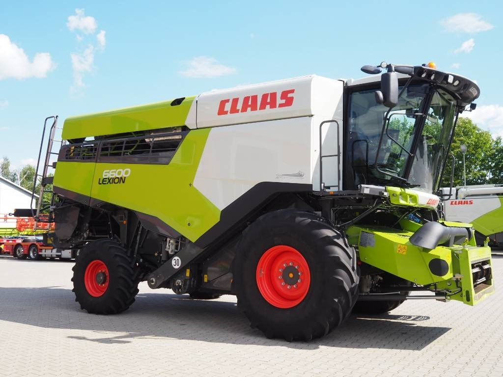 Claas Lexion 6600 + V680 - Cosechadora de granos: foto 4 Claas Lexion 6600 + V680 - Cosechadora de granos: foto 4